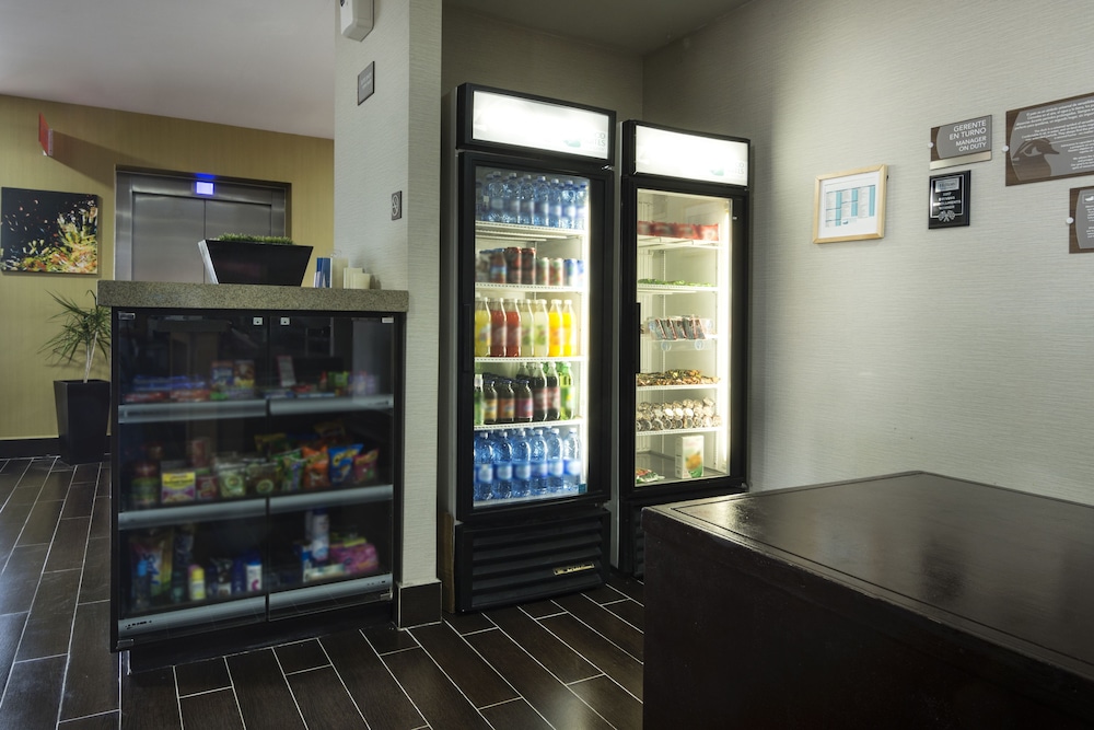 Snack bar