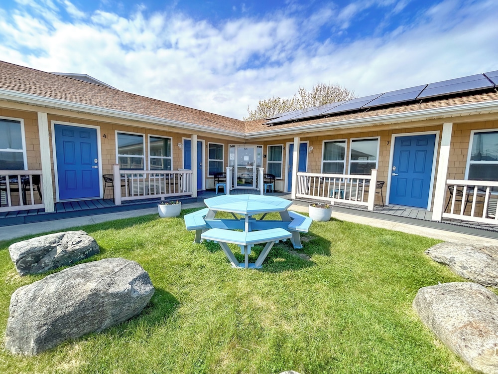 The Anchor Motel - photo 17