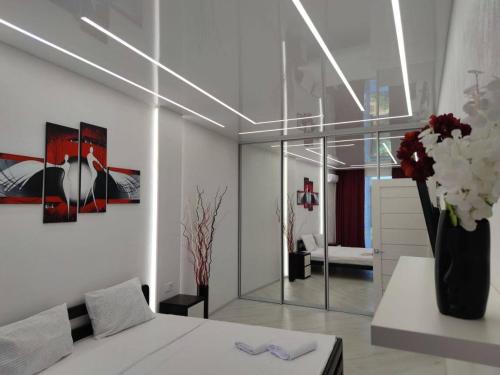 King size — 4-Star Luxury Hotel in Odessa, Ukraine