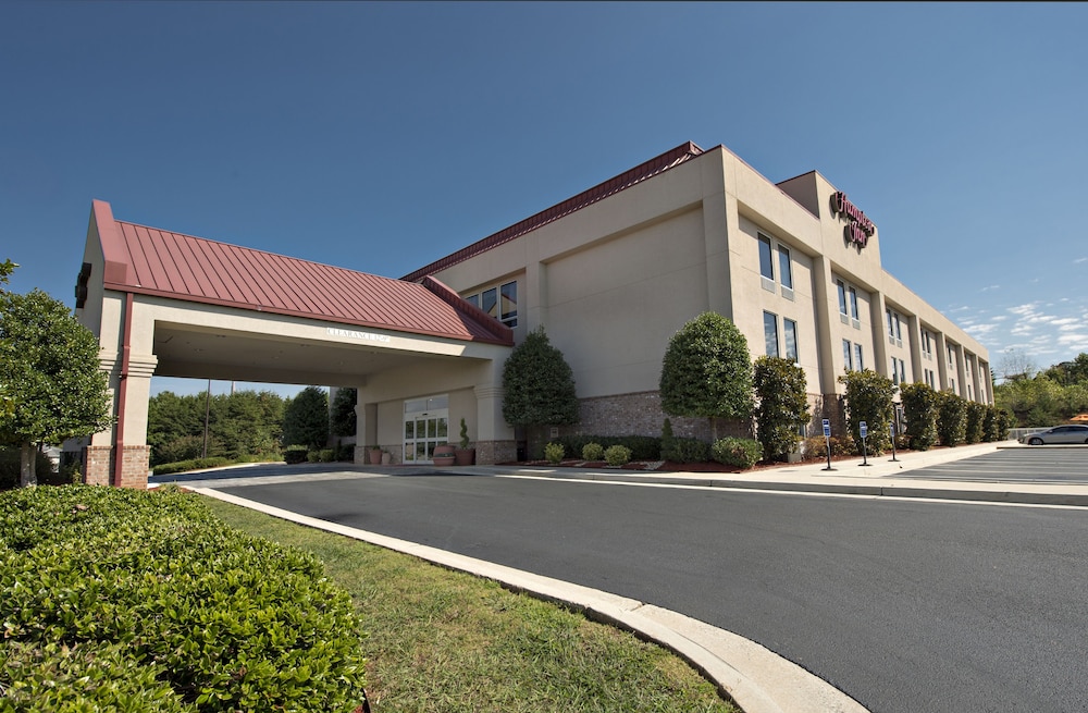 Hampton Inn Cornelia - photo 26