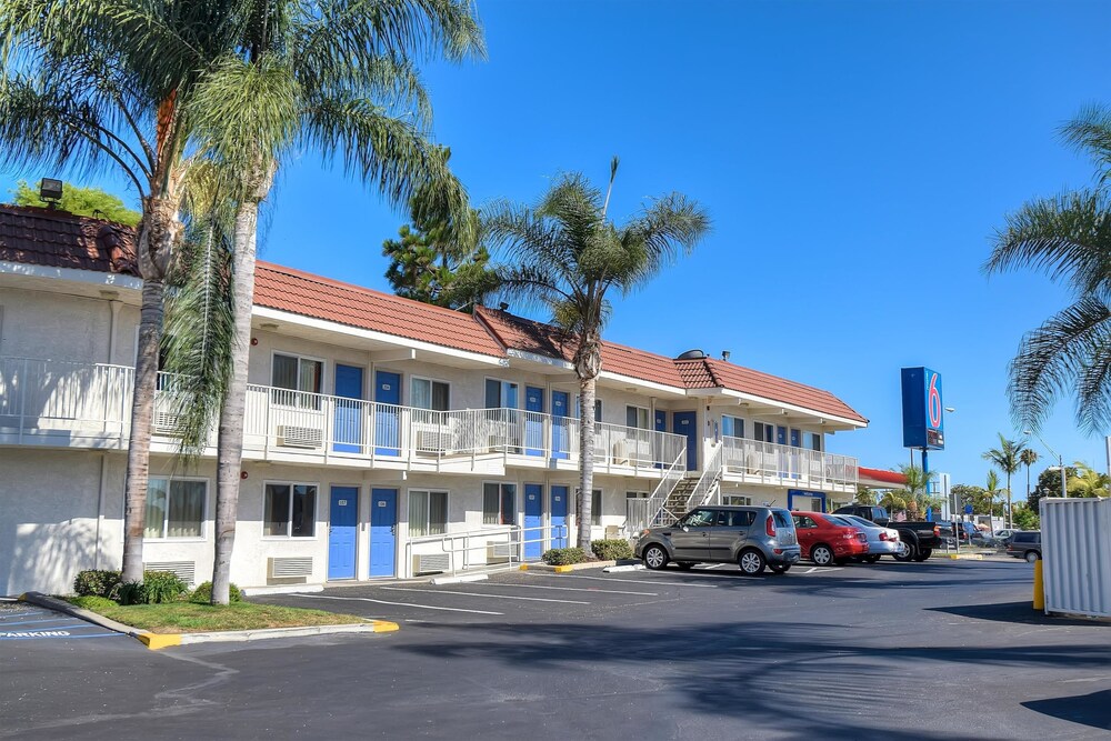 Motel 6 Los Angeles Long Beach - photo 28