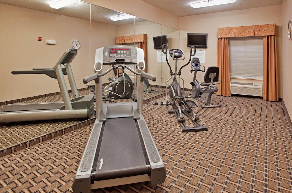 Holiday Inn Express Kansas City Liberty by IHG - photo 37