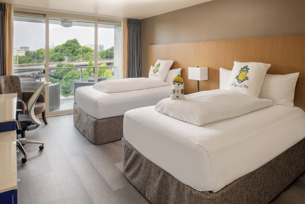 Staypineapple Hotel Rose Downtown Portland - photo 22