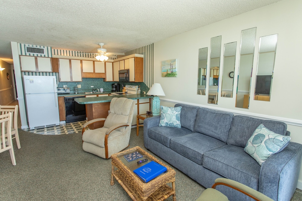 Royal Garden Resort 510 2 Bedroom Condo by RedAwning - photo 20