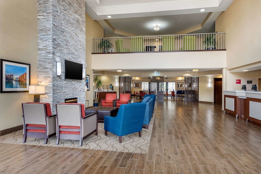 Comfort Suites Lafayette University Area - photo 4