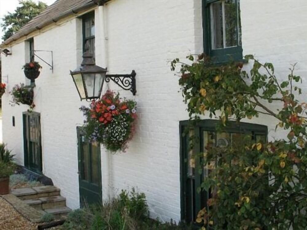 Anchor Inn - carbon neutral hotel in Ely