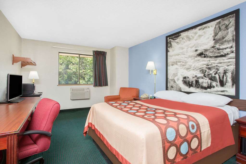 Super 8 by Wyndham Warner Robins - photo 11