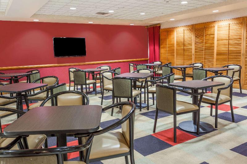 Wingate By Wyndham Atlanta Six Flags Austell - photo 27