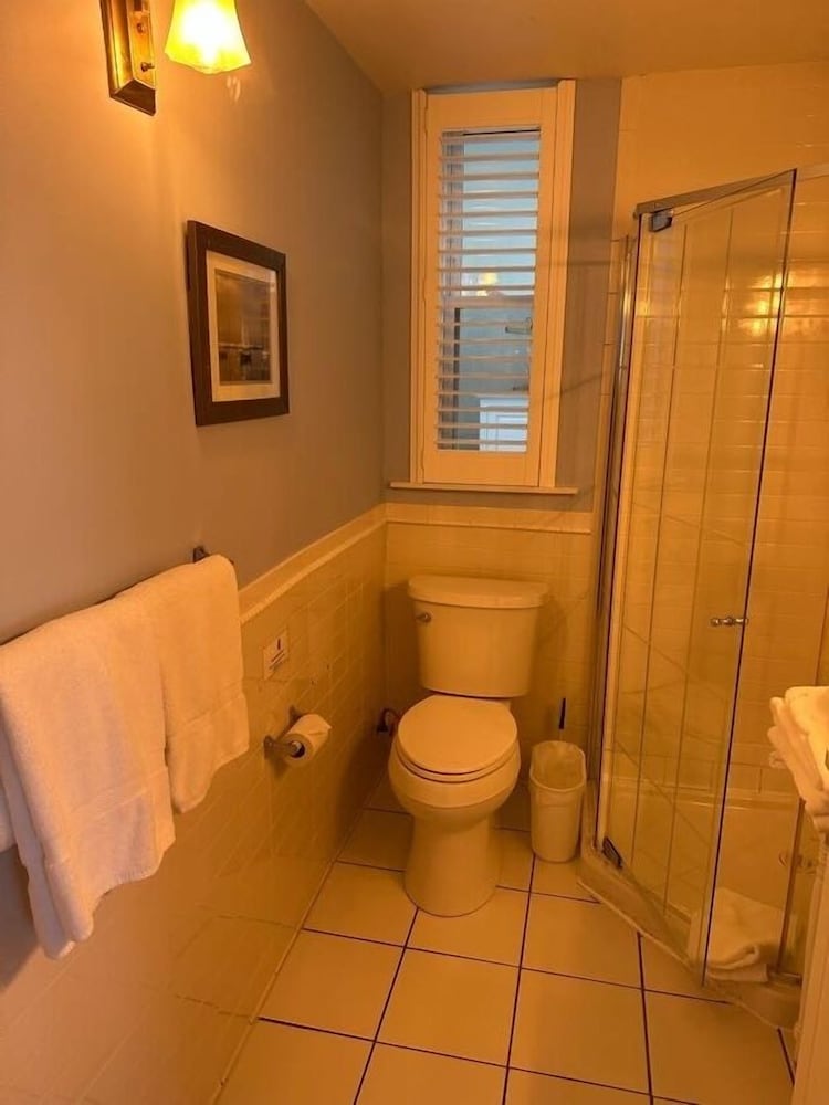 Vineyard Harbor Motel Private Beach - photo 275