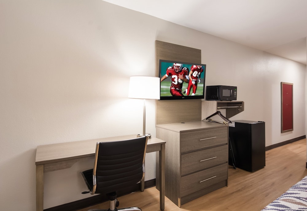 Red Roof Inn Chester - photo 21