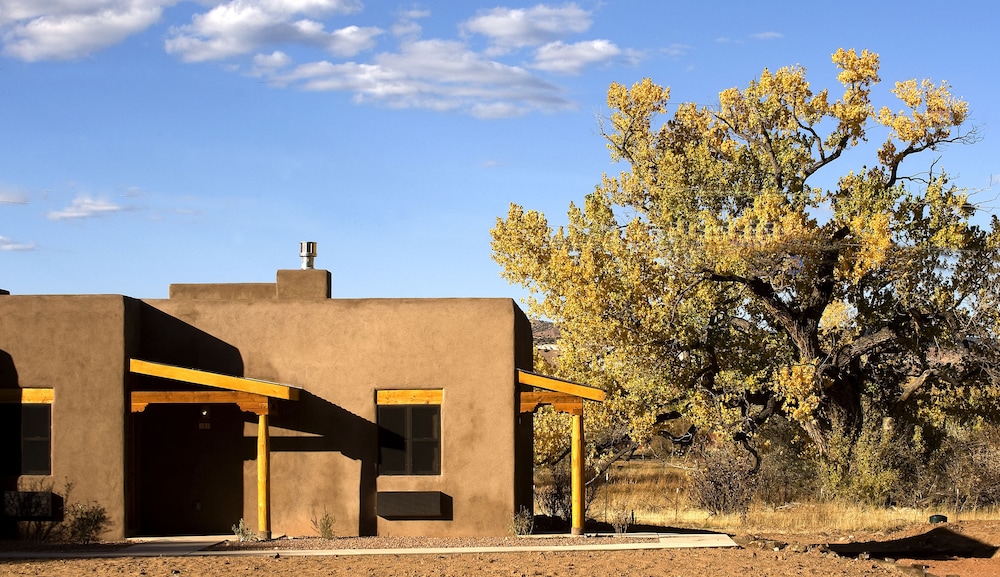 The Abiquiu Inn - photo 32