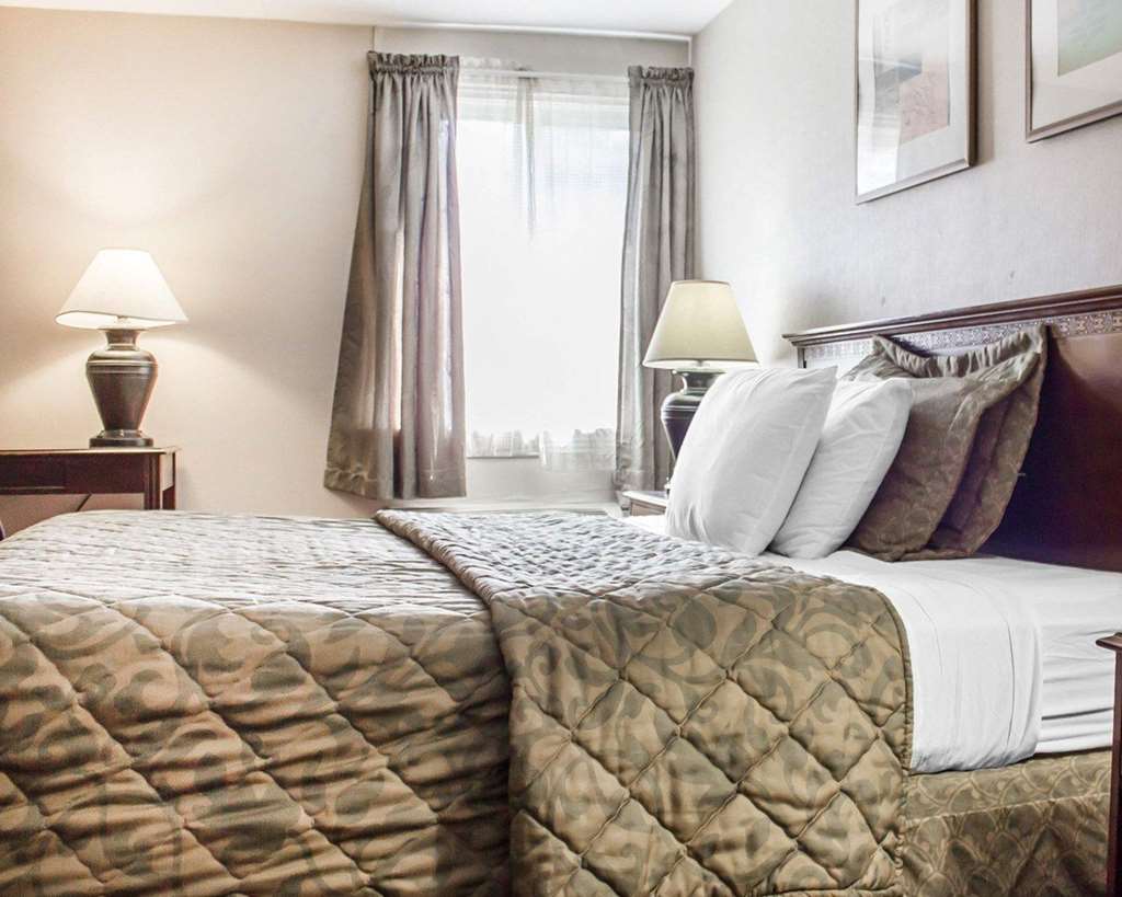 Rodeway Inn Huntington Station Melville - photo 17