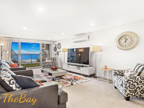 The Shoal 401 — 4-Star Luxury Hotel in Shoal Bay, Australia