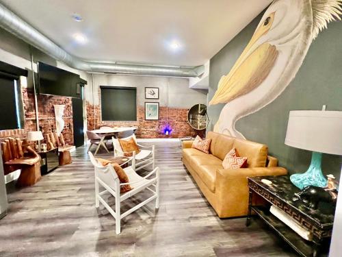 The Hive 207 Bees Knees in Wilmington, United States