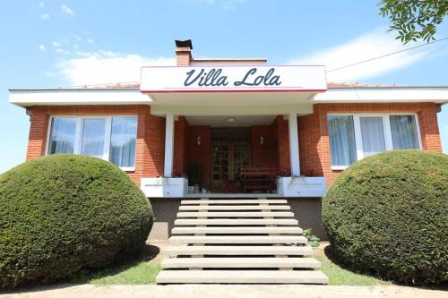 Vila Lola — 4-Star Luxury Hotel in Bela Crkva, Serbia