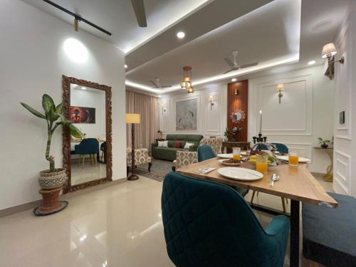 Hostie Spriha 3BHK Serviced Apartment near Golf course road & Worldmark Gurgaon