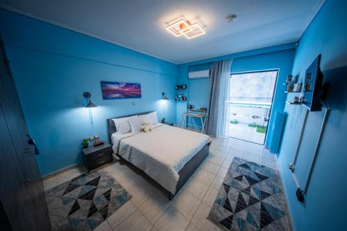 Lux Apartment Next To the Sea — 4-Star Luxury Hotel in Piraeus, Greece