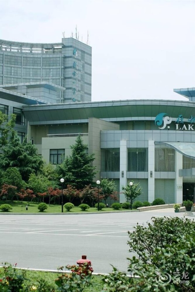 Zaishuiyifang Hotel — 4-Star Luxury Hotel in Suzhou, People's Republic of China