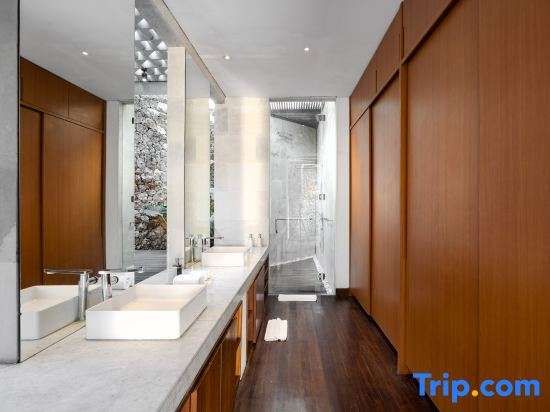 Villa Maple — 4-Star Luxury Hotel in Seminyak, Indonesia