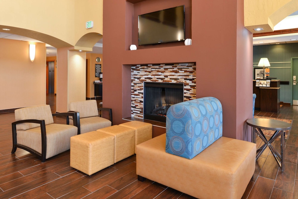 Hampton Inn & Suites Albuquerque Coors Road - photo 4