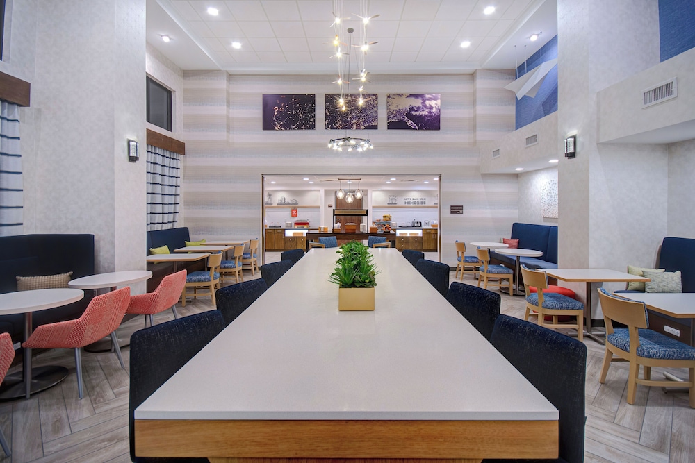 Hampton Inn & Suites Dayton Vandalia - photo 91