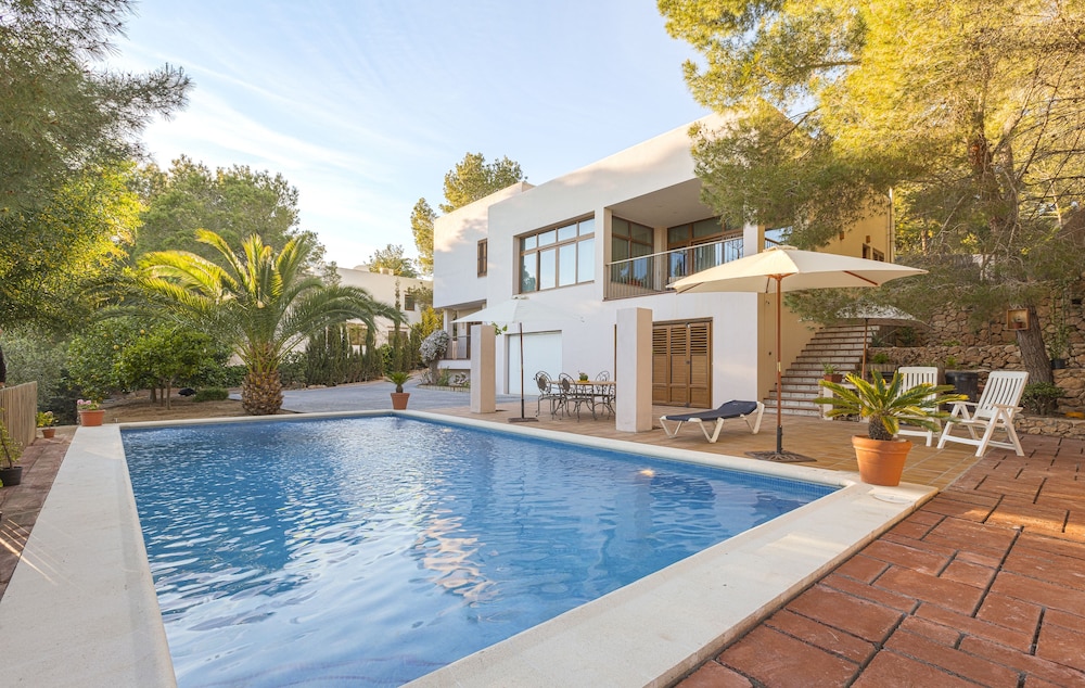 Villa Salada Ibiza — 4-Star Luxury Hotel in Sant Antoni De Portmany, Spain