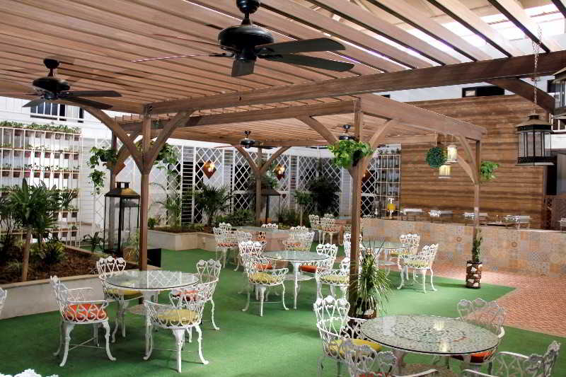 Hotel Barante Suites