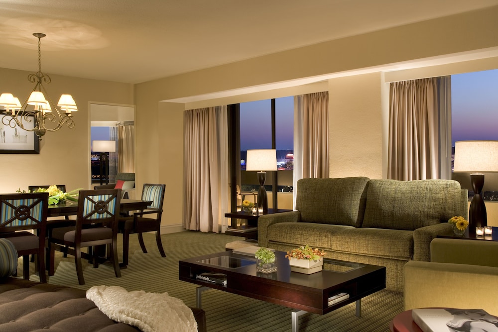 Hilton Orlando Lake Buena Vista Disney Springs Area - photo 3