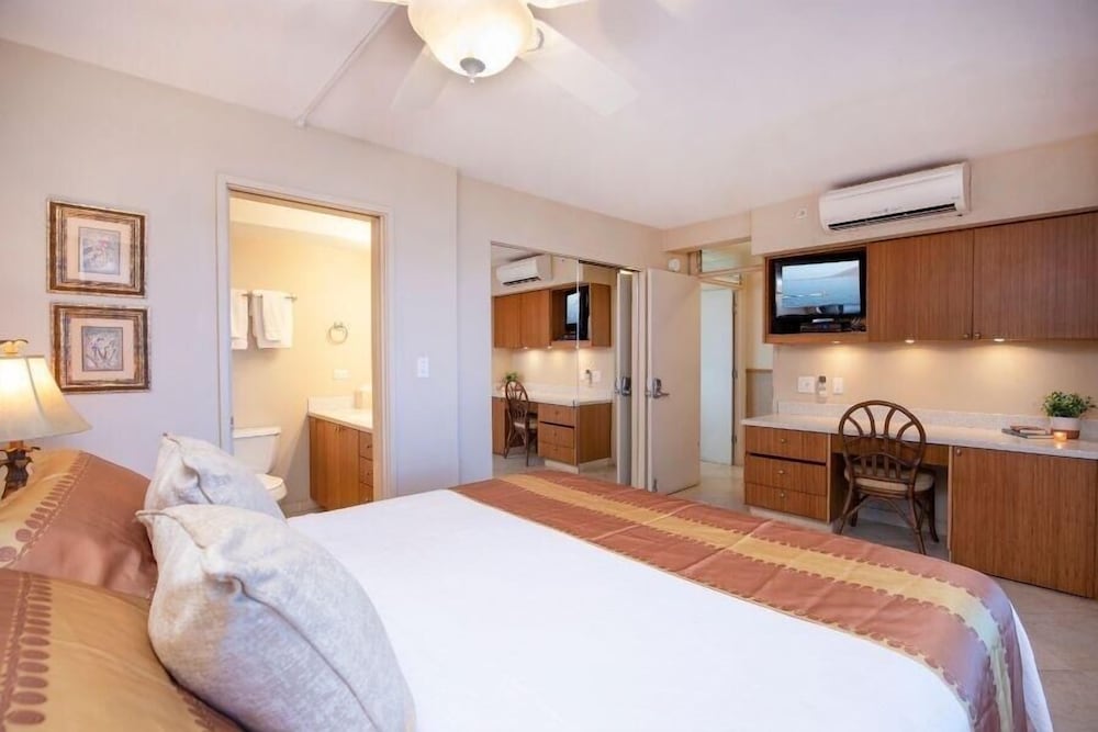 Mana Kai Maui Resort #812c 2 Bedroom Condo by RedAwning - photo 8
