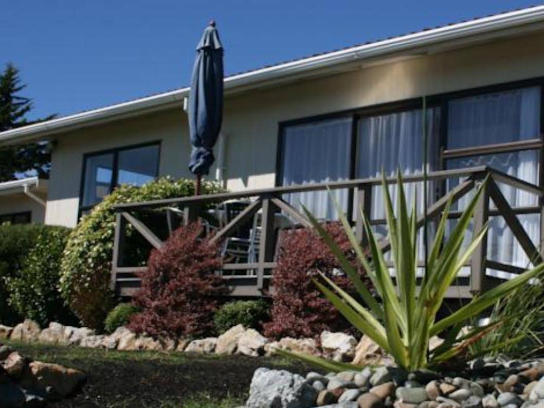 Pohara Beachfront Motel - carbon neutral hotel in Takaka