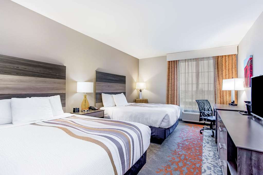 La Quinta Inn & Suites by Wyndham Andrews - photo 14