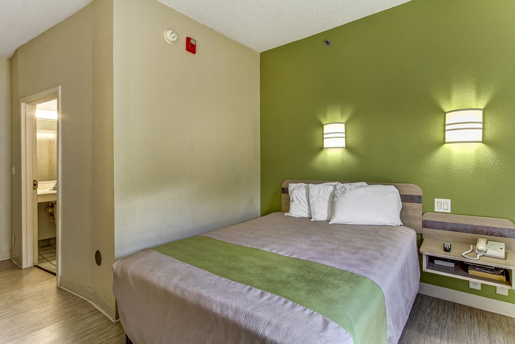Motel 6 Medina OH Cleveland - photo 12