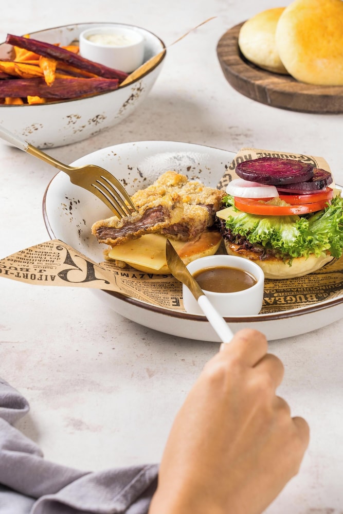 מזון ומשקאות