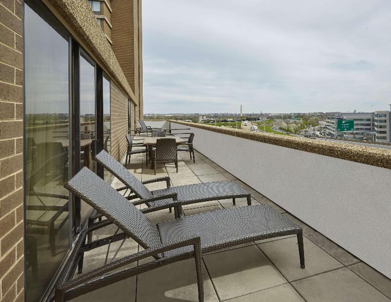 DoubleTree by Hilton Washington DC Crystal City - photo 6