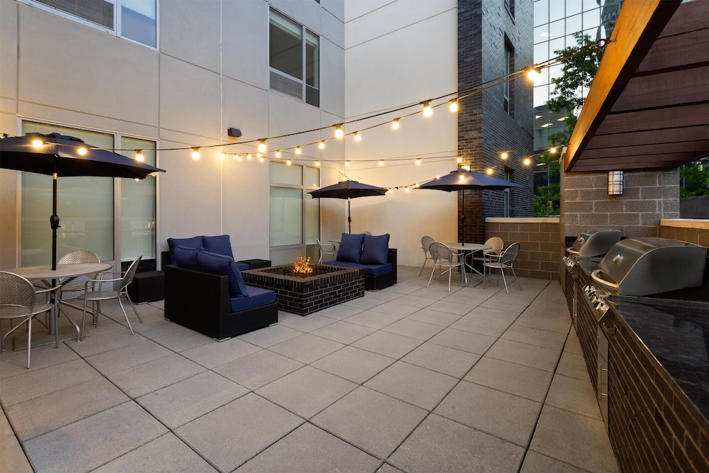 Home2 Suites by Hilton Greenville Downtown - photo 25