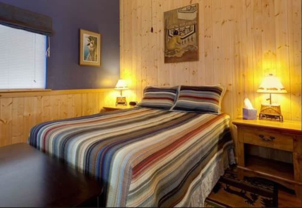 Sea Parrot Inn - photo 9
