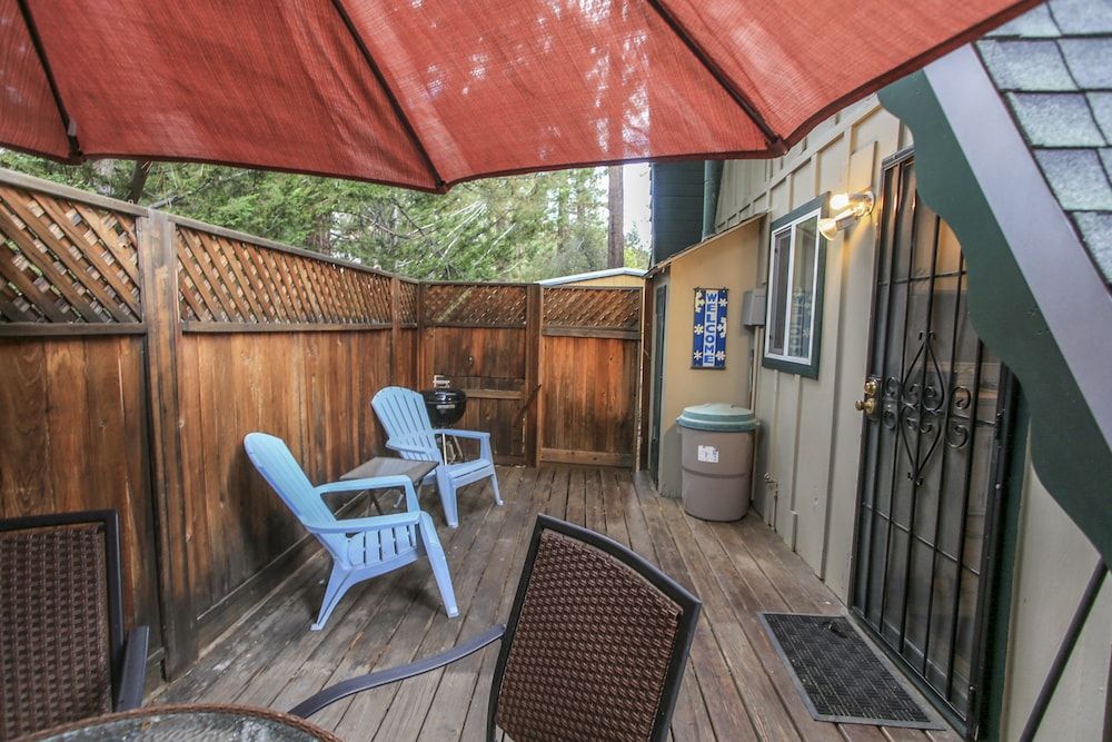 The Getaway Amazing and cozy escape With beautiful views of the Bear Mountain slopes - photo 7