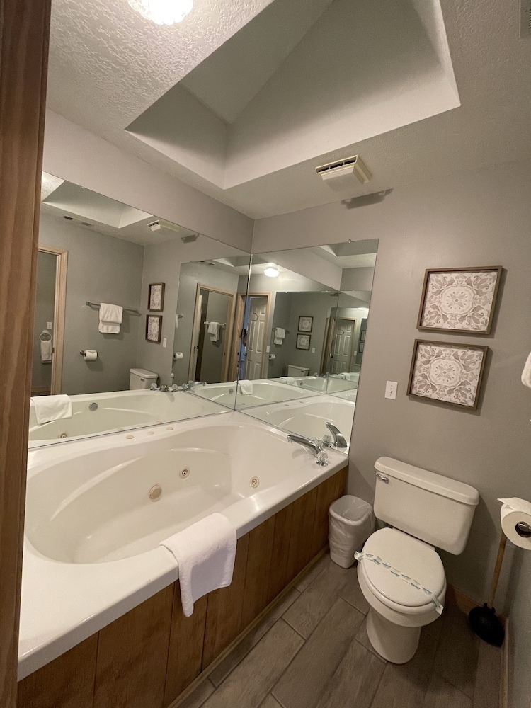 Crown Point Resort - photo 64