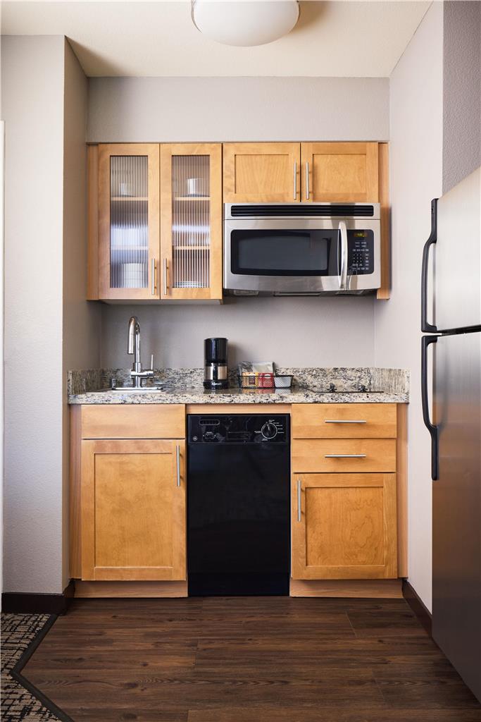 Hyatt House Seattle Bellevue - photo 32