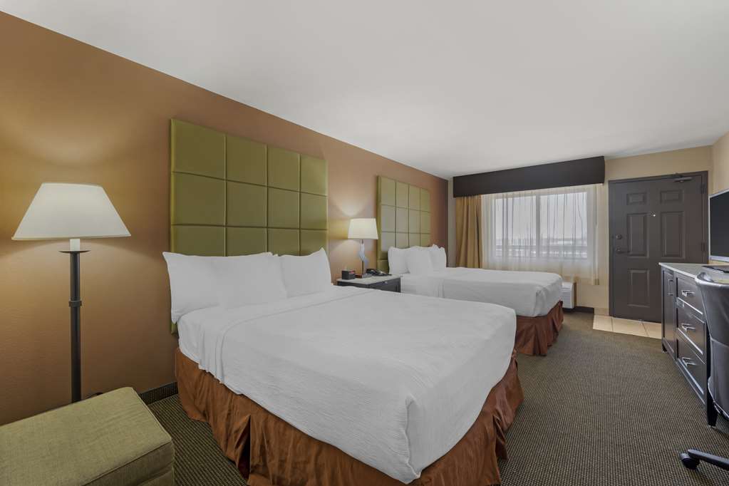 Best Western Plus Country Inn & Suites - photo 22