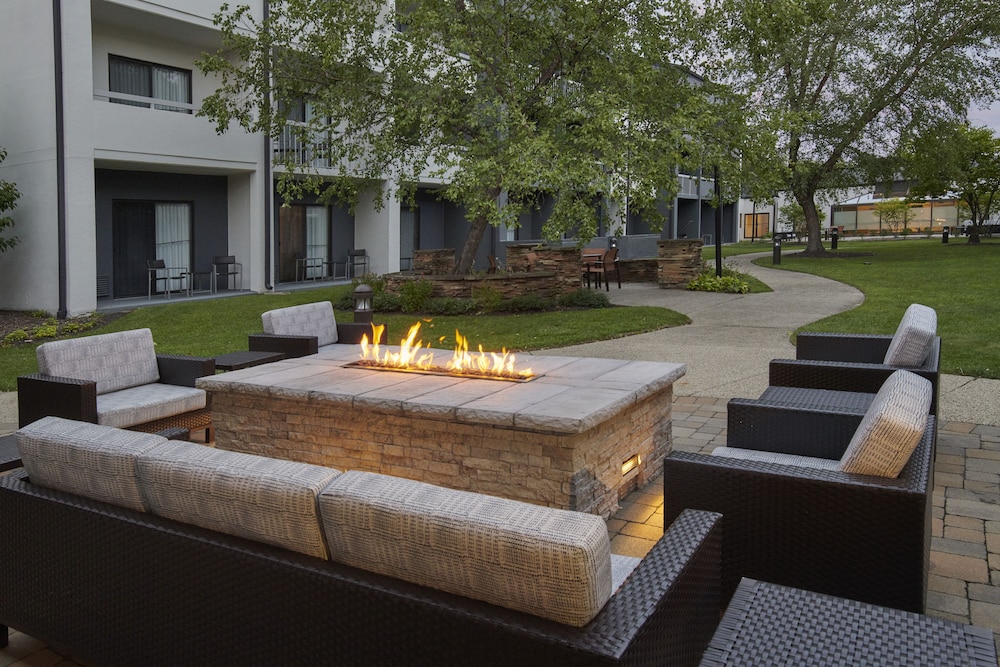 Courtyard by Marriott Chicago Lincolnshire - photo 35