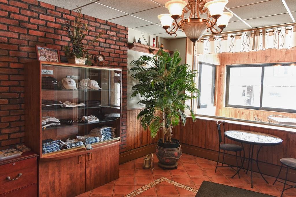 Hotel Le Plaza in Saguenay, Canada