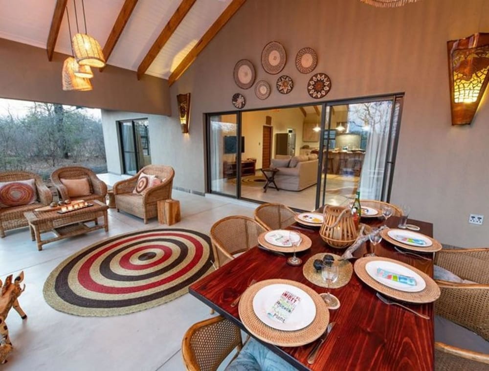 Rooibos Bush Lodge — 4-Star Luxury Hotel in Hoedspruit, South Africa