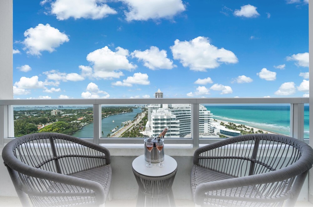 Fontainebleau Miami Beach Private Luxury Suites - photo 506