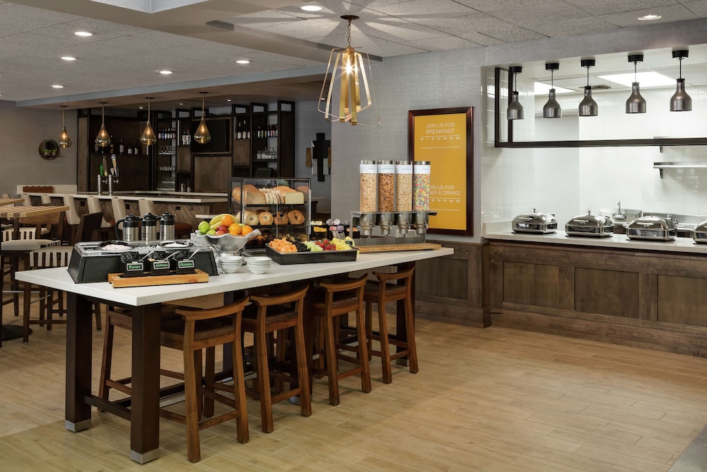 Hilton Garden Inn Greenville - photo 22