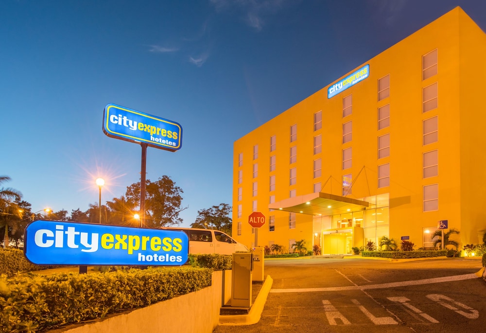 City Express by Marriott San Jose Costa Rica in San Jose, Costa Rica
