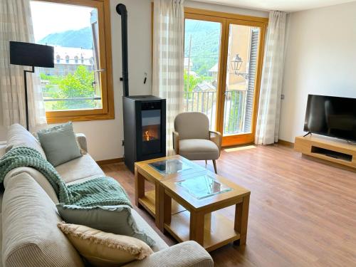 Apartament Al Centre D'esterri Amb Vistes Uniques by Rural D'aneu - carbon neutral hotel in Unknown City