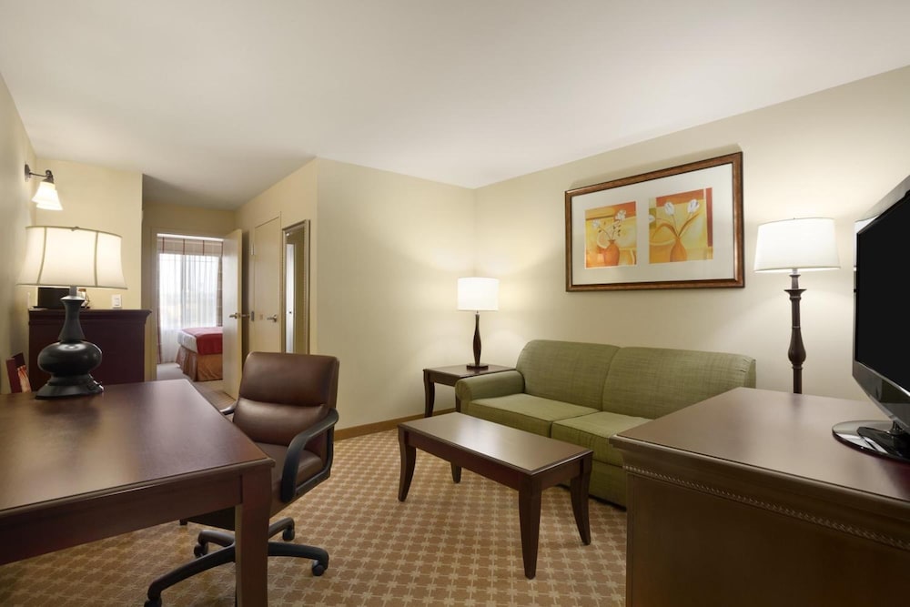 Holiday Inn & Suites Barstow by IHG - photo 15