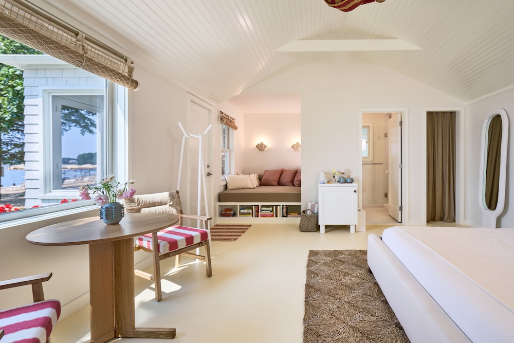 Silver Sands Motel & Beach Bungalows - photo 27
