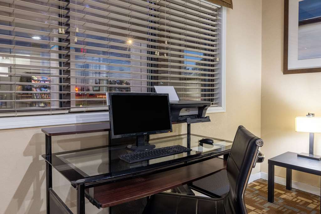 Days Inn by Wyndham Roswell - photo 26